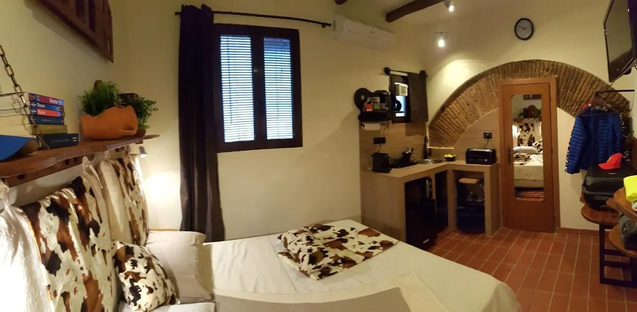 The Rabbit Hole Apartment Rome